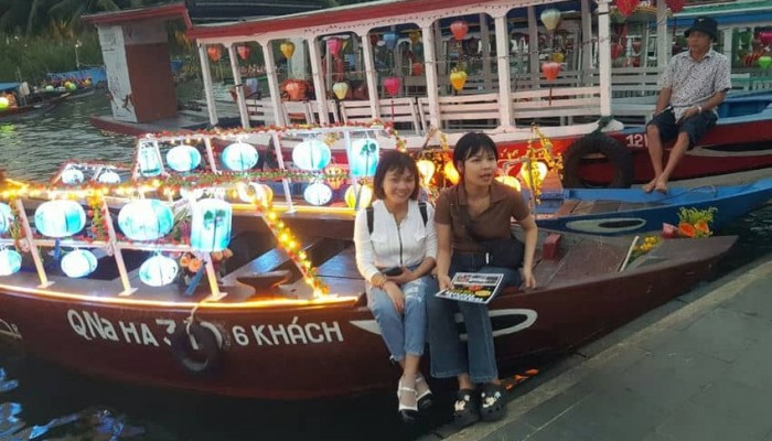 viaggo viaggi viaggiare vietnam barca hoi an